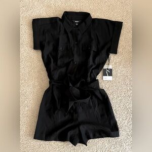 NWT Simply Vera Wang Black Short Sleeve Romper XS